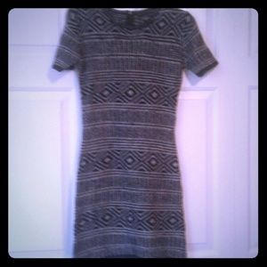 HANGOVER Short Sleeve Sweater Dress